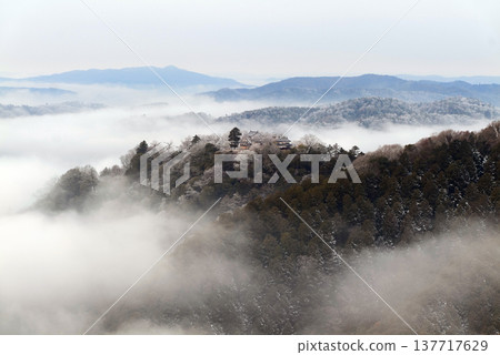Winter sea of clouds and Bitchu Matsuyama Castle (castle in the sky) 25394 Winter sea of clouds and Bitchu Matsuyama Castle (castle in the sky) 25394 137717629