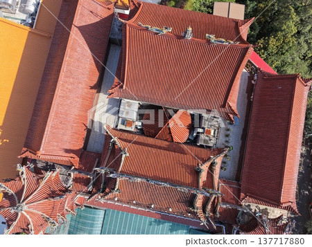 一座寺廟 一座寺廟 137717880