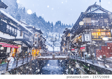 銀山溫泉，冬季（山形縣） 137723069