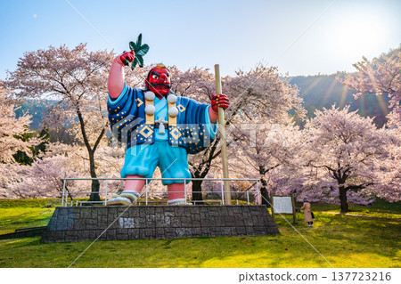 日本最佳天狗和櫻花：戶倉貓公園（長野縣千曲市） 137723216