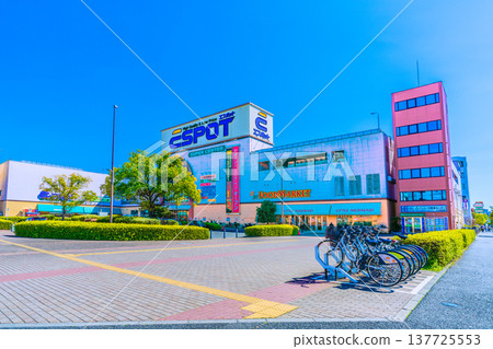 A view of Yokohama, Japan, including the Espot Shin-Yokohama and the station square in front of Kita-Shin-Yokohama Station (15th). 137725553