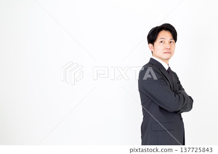 Middle-aged male businessman in a suit 137725843