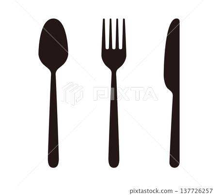 一組簡單的湯匙、叉子和刀子圖示。 一組簡單的湯匙、叉子和刀子圖示。 137726257