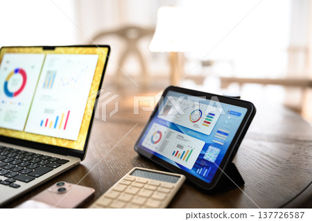 Close-up of the data analysis screen 137726587