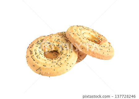 Round-shaped shortcrust pastry cookies. 137728246