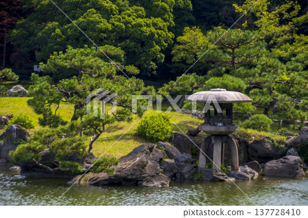 東京清澄白河的花園景觀 東京清澄白河的花園景觀 137728410