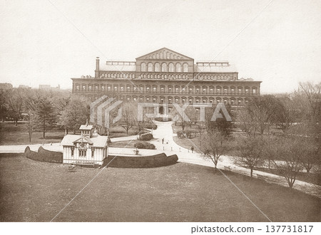 Old photograph, 1916, Bureau of Pensions, Washington, D.C. (now the National Building Museum), USA Old photograph, 1916, Bureau of Pensions, Washington, D.C. (now the National Building Museum), USA 137731817
