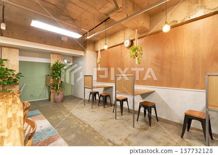 Interior view of a modernly designed cafe space Interior view of a modernly designed cafe space 137732128