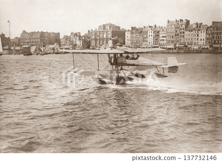Old photo, 1916, seaplanes at Le Havre harbor, France Old photo, 1916, seaplanes at Le Havre harbor, France 137732146