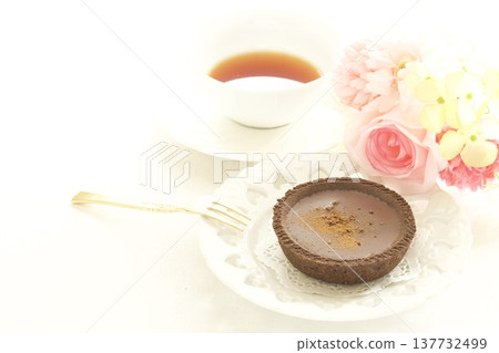 巧克力塔和茶 137732499