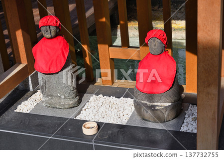 裡草津地藏溫泉地藏像(群馬縣吾妻郡草津町) 裡草津地藏溫泉地藏像(群馬縣吾妻郡草津町) 137732755