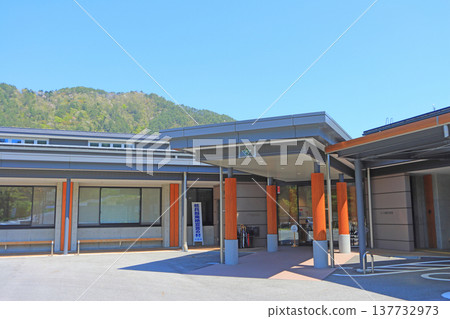 Scenery of Okusa Village Office, Okusa Village, Kiso District, Nagano Prefecture 137732973