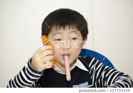 一個孩子 137733134