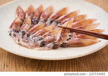 Fresh firefly squid: a seasonal spring ingredient. 137733491