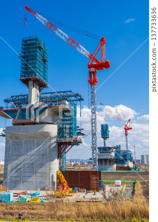 大阪府，新名神高速公路，淀川右岸斜拉橋橋塔施工，2026年2月 137733636