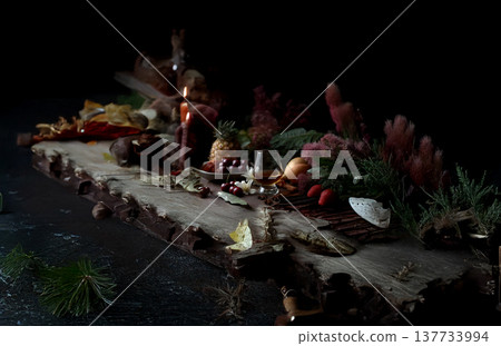 威士忌和各種口味：草藥、威士忌、水果、香料、味道、香氣、風味。 137733994