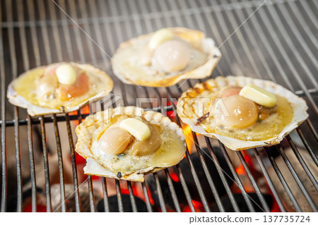 戶外炭烤扇貝 137735724