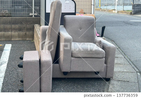 Large item disposal area (sofa) Large item disposal area (sofa) 137736359