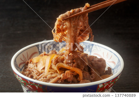beef bowl  137740889