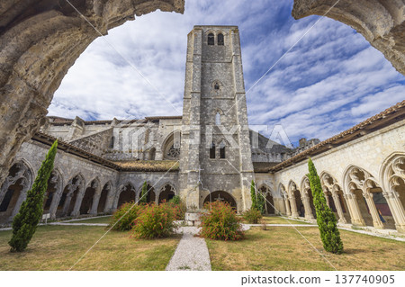 Collegiale Saint Pierre De La Romieu cloister tower GERS Occitanie Collegiale Saint Pierre De La Romieu cloister tower GERS Occitanie 137740905