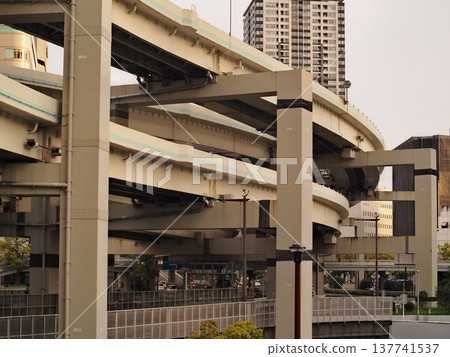 The multi-layered highway network and massive bridge piers around Yokohama Station 137741537