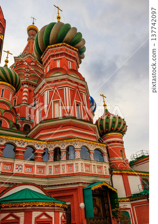 St. Basil's Cathedral on Red Square in Moscow, Russia St. Basil's Cathedral on Red Square in Moscow, Russia 137742097
