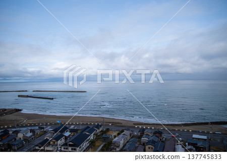 Image of a city along the coast and a city of the sea (photographed by Izumozaki Town, Santo District, Niigata Prefecture) Image of a city along the coast and a city of the sea (photographed by Izumozaki Town, Santo District, Niigata Prefecture) 137745833