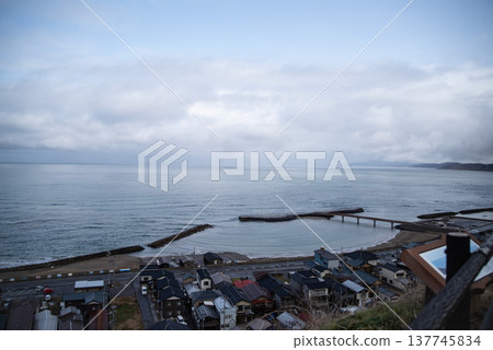 Image of a city along the coast and a city of the sea (photographed by Izumozaki Town, Santo District, Niigata Prefecture) Image of a city along the coast and a city of the sea (photographed by Izumozaki Town, Santo District, Niigata Prefecture) 137745834