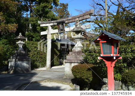 京都市北區衣笠天神森町蕨天神社參道鳥居 京都市北區衣笠天神森町蕨天神社參道鳥居 137745934