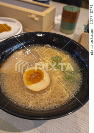 看起來很美味的麵條 看起來很美味的麵條 137748771