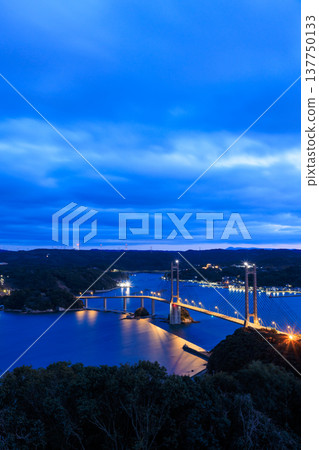 Night view from the Hill Park overlooking the early spring breeze, Karatsu City, Saga Prefecture Night view from the Hill Park overlooking the early spring breeze, Karatsu City, Saga Prefecture 137750133