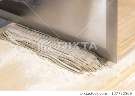 A craftsman who makes handmade soba noodles A craftsman who makes handmade soba noodles 137752509