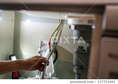 廚房水龍頭更換 137752941