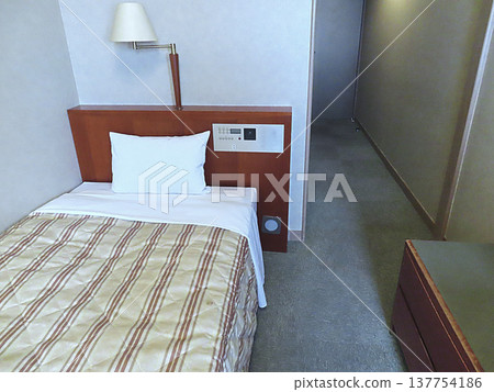 bed 137754186