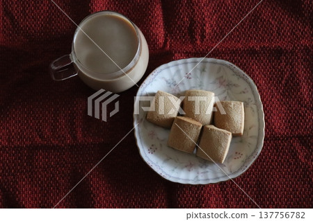 Cookie and cafe au lait Cookie and cafe au lait 137756782