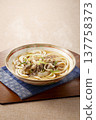 Meat noodles 137758373