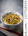 Curry udon  137758529