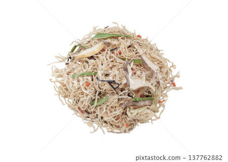 Dried vegetable mix, dried daikon radish for easy simmered dishes [White background, cutout] 137762882