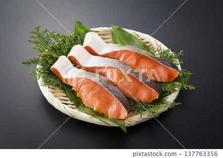 Salmon fillets (from Hokkaido) Salmon fillets (from Hokkaido) 137763356