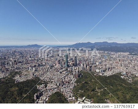 Taipei City 137763917