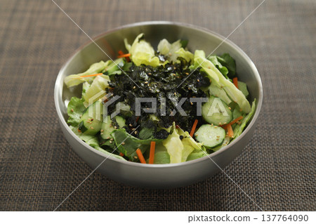 Enjoy Korean seaweed! Choreg Salad Enjoy Korean seaweed! Choreg Salad 137764090