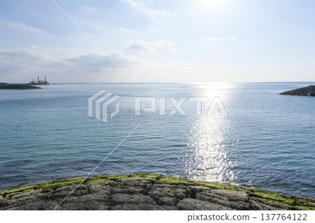 The East China Sea as seen from Mimi Beach in Itoman City The East China Sea as seen from Mimi Beach in Itoman City 137764122