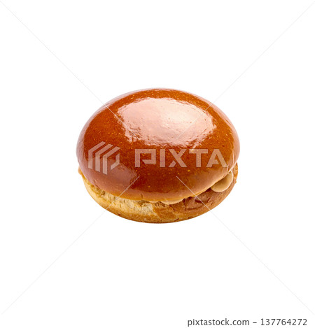 A delicious cheeseburger with juicy beef, fresh lettuce, and tomato on a sesame bun, placed against a white background. A delicious cheeseburger with juicy beef, fresh lettuce, and tomato on a sesame bun, placed against a white background. 137764272