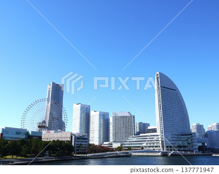 Landscape of Minato Mirai Landscape of Minato Mirai 137771947