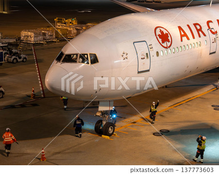 Air Canada 777 before departure 137773603