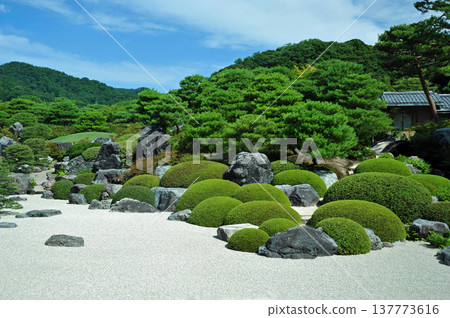 A garden of white sand and green pines: Japan's finest Japanese garden A garden of white sand and green pines: Japan's finest Japanese garden 137773616