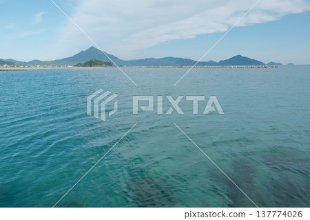 寧靜的海岸風光，可俯瞰若狹海和青葉山。 137774026