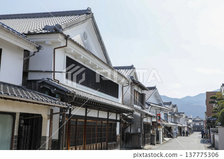 浮羽市吉井町的白牆街景 浮羽市吉井町的白牆街景 137775306
