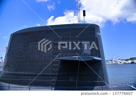 【神奈川】橫須賀：日本海上自衛隊開放日上的潛水艇 137776607