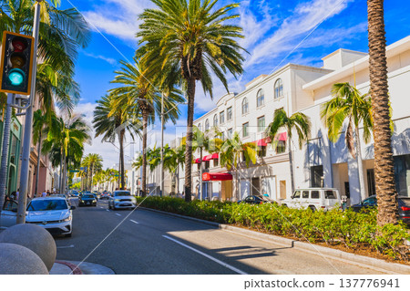 羅迪歐大道，位於洛杉磯比佛利山莊的一條高檔購物街 137776941